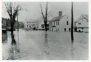 Flood river road 1936